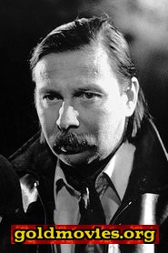 Matti Pellonpää come Vladimir (Manager)