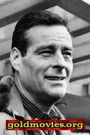 Robert Webber come Deputy Chief Riggs