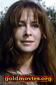 Hénia Suchar come Nora (uncredited)