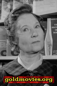 Paula Trueman come Mrs. Sylvia Schumacher