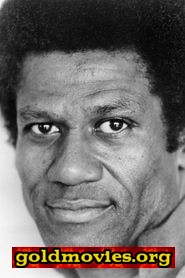 Wally Taylor come Black Beret