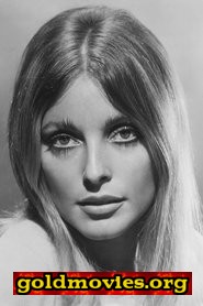 Sharon Tate come Freya Carlson