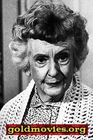 Ruth McDevitt come Mrs. Loomis