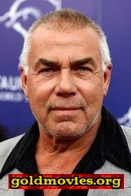 Sven-Ole Thorsen come Sam Klane