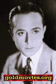 Harland Tucker come Room Clerk (uncredited)