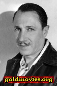 Armand Kaliz come Pierre, Headwaiter (uncredited)