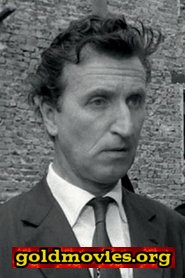 Mac Ronay come Il vigile