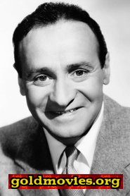 Cliff Nazarro come Cliff - Piano Player (uncredited)