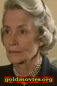 Ursula Howells come Mrs. Elliot / Mrs. Gilson
