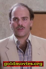 Brian Freilino come Thompson, Griffith's Assistant