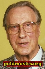 Oscar Ljung come Petrus Olausson