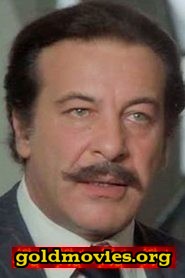 Giuseppe Anatrelli come Luciano Calboni