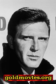 Robert Lansing come Sgt. Banning
