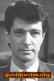 Tony Anholt come FBI Agent