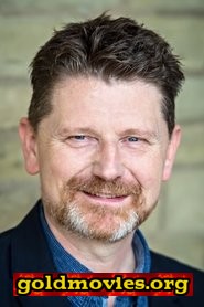 Reece Dinsdale come P.C. Penny