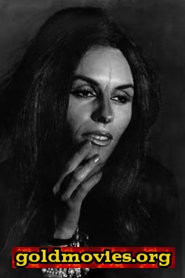 Thamila Mezbah come Sabine's Mother