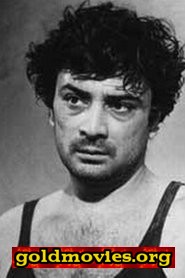 Victor Cavallo come Signor Carotti