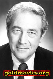 James Karen come Old Age Home Director