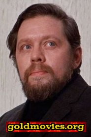 Severn Darden come Miles Fisher