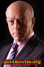 José Lifante come Police Officer