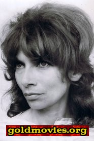 Malka Ribowska come Une femme à la fête des fous (uncredited)
