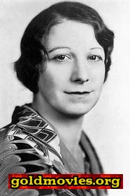 Ruth Warren come Hen-Pecked Motorist's Wife (uncredited)