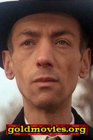 Raoul Guylad come Customer at Denise's Shop (Uncredited)