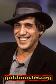 Adriano Celentano come Barnaba Cecchini