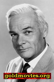 James Daly come Lt. Col. Herbert White