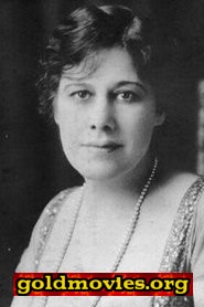 Grayce Hampton come Mrs. Appleton (uncredited)