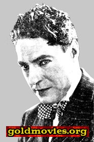 Bruce Gordon come Rham Lahl
