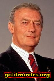 Edward Woodward come Arthur Thompson