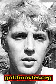 Iain Quarrier come Christopher