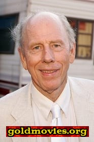 Rance Howard come Camp Counselor (uncredited)