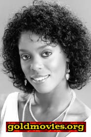 Stephanie Williams come Officer Foley