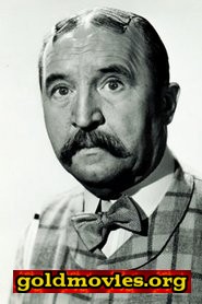 Frank Orth come Waiter (uncredited)