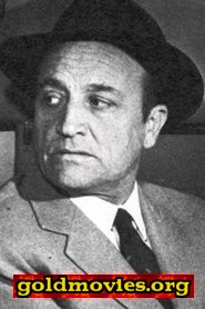 Vezio Natili come Porter (uncredited)