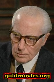 Domenico Ravenna come Megaditta Executive (uncredited)