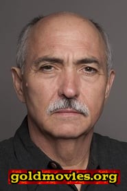 Miguel Sandoval come Parker French