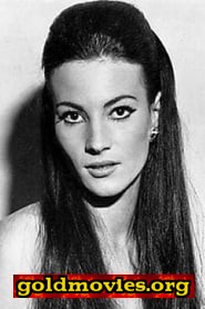Nicoletta Machiavelli come Carla, terrorist