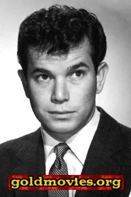 Tommy Cook come Cpl. Ziltch - Huxley's orderly
