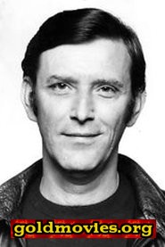 Tom Bell come Evans