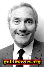 Dick Emery come Adulterous Man (uncredited)