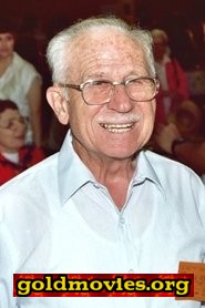 Clarence Nash come Donald Duck (voice) (uncredited)