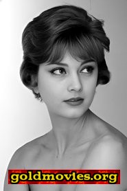 Marie-Hélène Arnaud come Lady Beltham