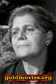 Augusta Ciolli come Aunt Catherine