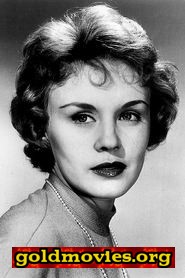 Lisa Daniels come Serafina