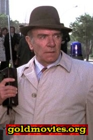 Mario Pascucci come Megaditta Executive (uncredited)