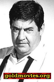 Stanley Adams come Noomie