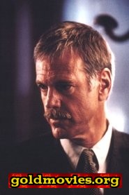 Nicolas Surovy come Aleck Olson